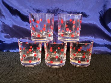 Čaše: Case za grejanu,itd puno staklo 70te. Case bez ostecenja,sve na njima na lalafo.rs — 2 Čaše: Case za grejanu,itd puno staklo 70te. Case bez ostecenja,sve na njima — 2