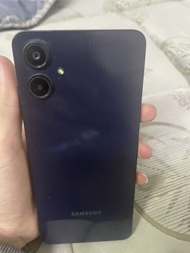 телефон поко ф5: Samsung Galaxy A06, Б/у, 128 ГБ, цвет - Синий, 2 SIM