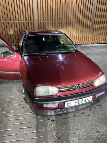 Volkswagen: Volkswagen Golf: 1992 г., 1.6 л, Механика, Бензин, Хэтчбэк