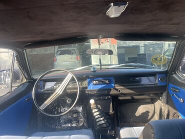 QAZ: QAZ 24 Volga: 2.4 l | 1982 il 200000 km Sedan — 5