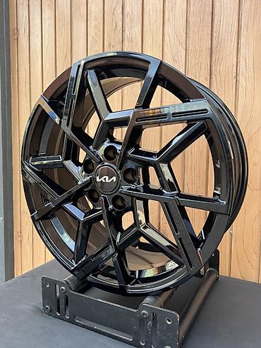 керамика авто: Литые Диски R 19 Kia, Комплект, отверстий - 5, Новый — 3