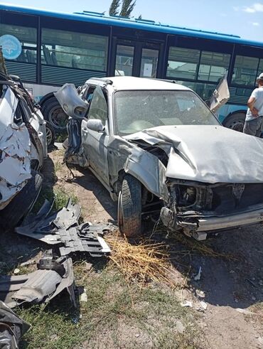 продаю после дтп: Автомобиль Subaru Forester, предназначенный для разборки на