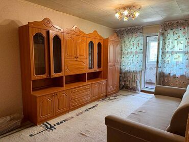 Продажа квартир: 1 комната, 32 м², 104 серия, 4 этаж, Старый ремонт
