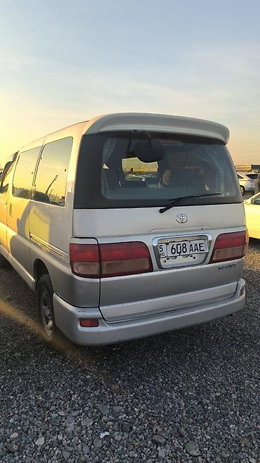 аварийном портер: Toyota Regius: 2002 г., 2.7 л, Автомат, Газ, Минивэн — 4