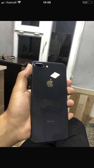 Çəngəllər: IPhone 8 Plus, 64 GB, Black Titanium, Barmaq izi, Simsiz şarj
