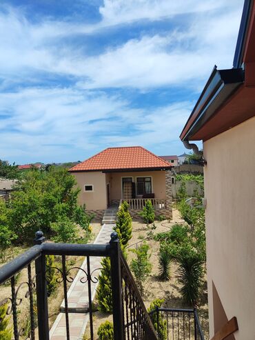 Uzunmüddətli kirayə evlər: 800 kv. m, 4 otaqlı, Kombi, Qaz, İşıq — 2