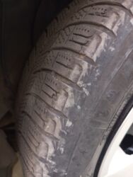 бескамерные диски: Донголок липучка 185/65 R15 жакшы абалда баксы 6000мин сом