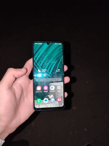 a 52 telefon: Samsung Galaxy A32, 64 GB, rəng - Göy, Barmaq izi, İki sim kartlı, Face ID