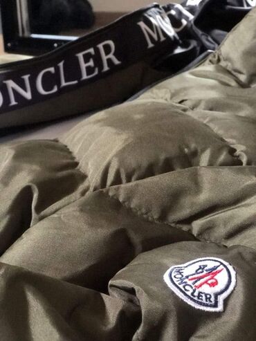 Ostale jakne: M - 2XL
7200 na lalafo.rs — 3 Ostale jakne: M - 2XL
7200 — 3