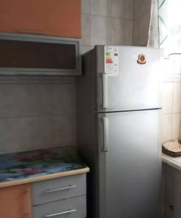 дом с бизнесом: 3 бөлмө, 64 кв. м, Жеке план, 1 кабат, Эски ремонт