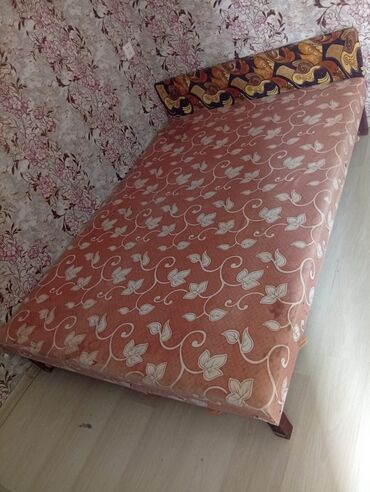 Uzunmüddətli kirayə mənzillər: Xirdalan seheri AAF park yaxinliginda 120 nin sonu terefde yerlesen 7 — 7