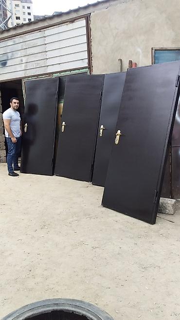 Giriş qapıları: Seyf qapılar Münasib qapılar Dəmir qapı Ev qapıları Çöl qapısı — 2