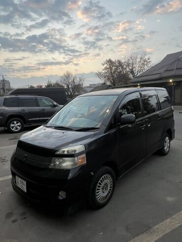 поворотник тойота виндом: Toyota Voxy: 2004 г., 2 л, Автомат, Бензин, Минивэн