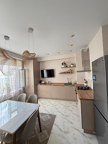 Продажа квартир: 2 комнаты, 72 м² — 2