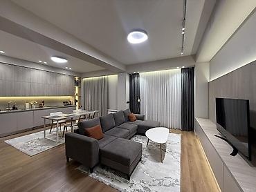 İcarəyə verilir 3 otaqlı yeni tikili 135 m², Ağ şəhər q. 3 000 AZN/ay at lalafo.az İcarəyə verilir 3 otaqlı yeni tikili 135 m², Ağ şəhər q. 3 000 AZN/ay