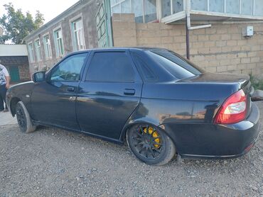 VAZ (LADA): LADA Priora sedan – qara rəng, 4 qapı, ön ötürücülü.ili 2008 ci il — 6