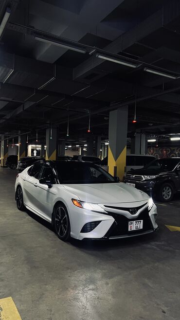 Toyota: Toyota Camry: 2019 г., 2.5 л, Автомат, Бензин, Седан