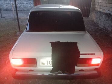 VAZ (LADA): Avtomobil: VAZ 2107 (klassik “Jiquli”) Kuzov: sedan, ağ rəng Qapılar — 6