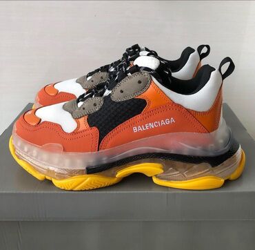 Şəxsi əşyalar - Azərbaycan: Balenciaga SOk!!!!