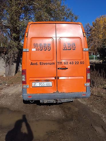Коммерческий транспорт: Грузовой фургон Mercedes-Benz Sprinter (поколение W901–W905),2003 год — 4