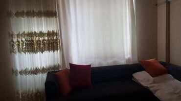 Uzunmüddətli kirayə mənzillər: Elimlər metrosuna yaxin 9 mertebeli binanın 8-ci mərtəbəsində — 6