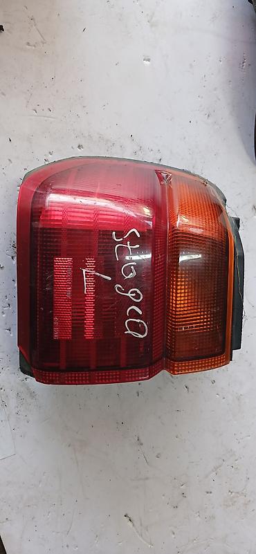 stage: Задний левый стоп-сигнал Nissan 2002 г., Б/у, Оригинал, Япония — 1