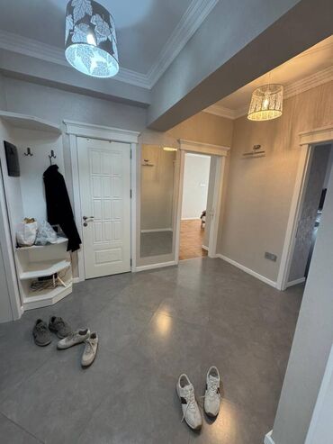 Uzunmüddətli kirayə mənzillər: Həzi Aslanov metrosu Panarama Parkda mənzil kirayə verilir. Mərtəbə — 1