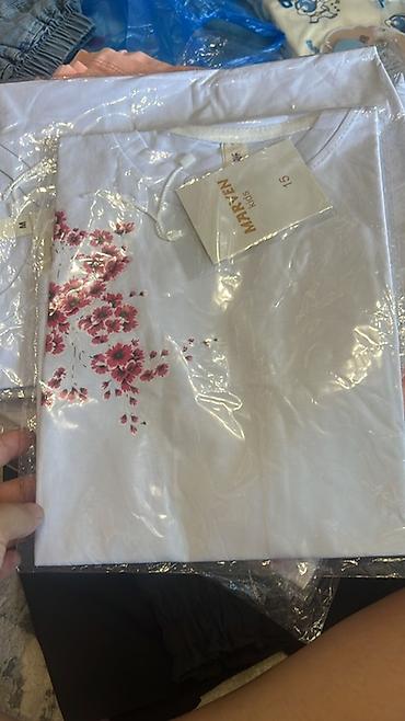 Топы и рубашки: Детские футболки с яркими принтами at lalafo.kg — 15 Топы и рубашки: Детские футболки с яркими принтами — 15