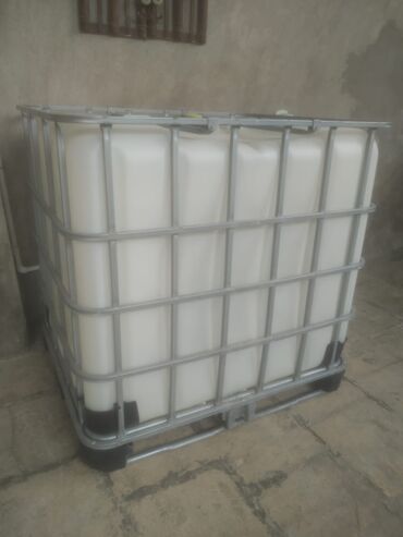 Qida məhsulları: Bak, Plastik, 100 l l