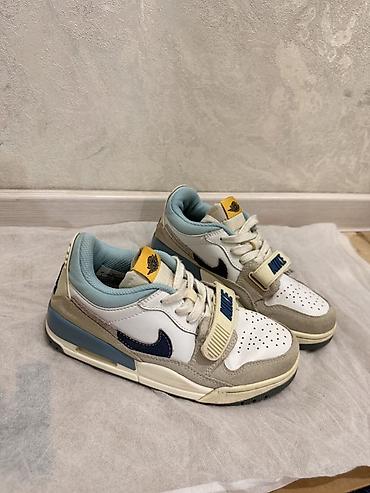 серебряные серьги детские: Мужские кроссовки, 37, Nike, Б/у, Самовывоз — 1
