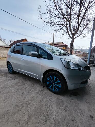 хонда шатль: Honda Fit: 2009 г., 1.3 л, Вариатор, Бензин, Хэтчбэк