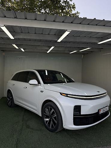 3 7v: Lixiang L7: 2023 г., 1.5 л, Автомат, Гибрид, Внедорожник — 2