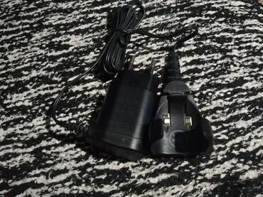 Ostali aparati za ličnu negu: 1. Remington PA-0510E 2. Charger Kemei Ac Dc Adaptor Model — 7