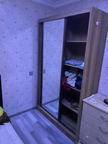 Uzunmüddətli kirayə mənzillər: Neftcilər metrosu yanında mənzil kirayə verilir. Mərtəbə 5/3. Ümumi — 11