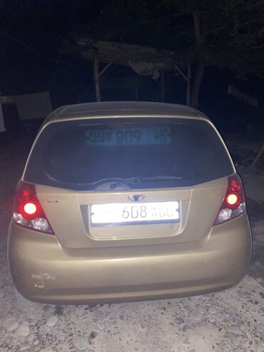 кредит на машину: Автомобиль Daewoo Калос 2003 г обеим 04. Келишим баада! Механика с