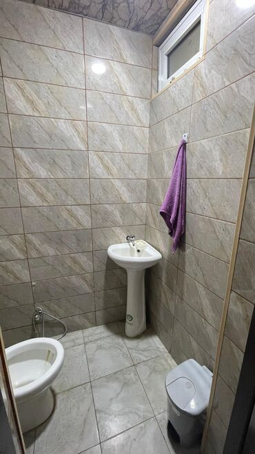 Həyət evləri və villaların satışı: M.Ə. Rəsulzadə qəs. 5 otaqlı, 270 kv. m, Kredit yoxdur, Orta təmir -da lalafo.az — 17 Həyət evləri və villaların satışı: M.Ə. Rəsulzadə qəs. 5 otaqlı, 270 kv. m, Kredit yoxdur, Orta təmir — 17