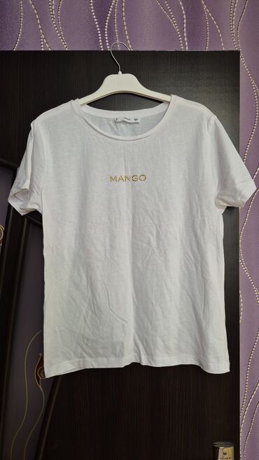 Kasalar: Mango brendli ağ qısaqol köynək - Model: qısaqol, klassik kruq yaxa -