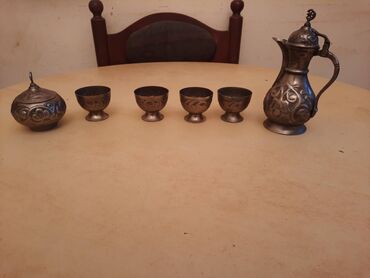 Kompleti posuđa: Set za (fildzan) soljice,posuda,cinija Set za šoljice, šećer. Dve na lalafo.rs — 3 Kompleti posuđa: Set za (fildzan) soljice,posuda,cinija Set za šoljice, šećer. Dve — 3