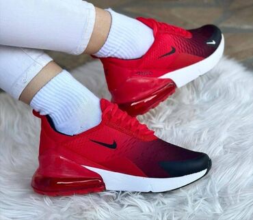 aplikator ulja za kosu: Nike air max 270 patike

Novo
Brojevi 36 do 41

fb Moja Kupovina 1