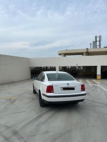 passat b5 ekran: Volkswagen Passat: 1.8 l | 1998 il Sedan — 2