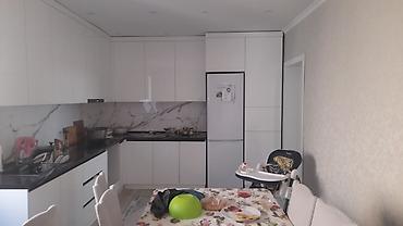 Продажа коттеджей и домов: Двухэтажный жилой дом современного типа с панорамными окнами — 7