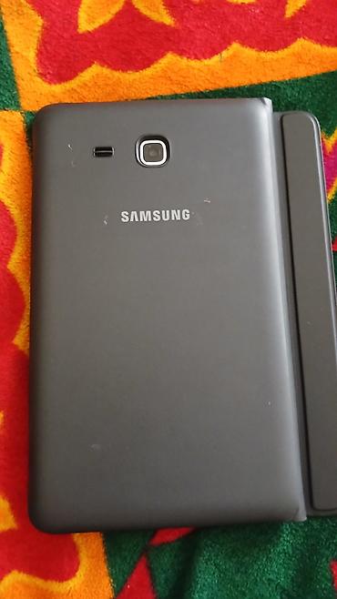 большой сканер: Планшет Samsung с чехлом-книжкой - Диагональ экрана около 7–8" — 1