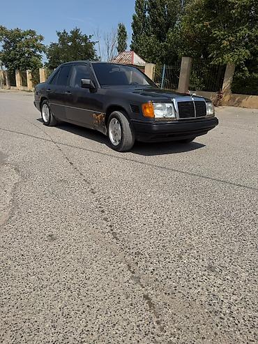 mercedes e class w124: Mercedes-Benz E-Class (W124) sedan - Kuzov: metalika, 4 qapı, klassik — 2