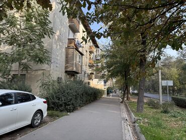 2 комнатные квартиры в бишкеке продажа: 2 комнаты, 43 м², Индивидуалка, 3 этаж, Евроремонт
