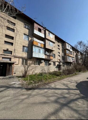 без хозян квартира: 1 комната, 32 м², Индивидуалка, 3 этаж, Старый ремонт