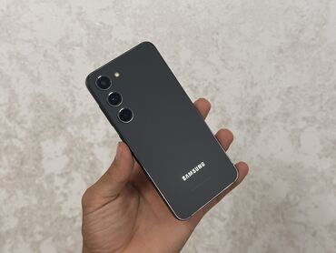 новые швейные машины: Samsung Galaxy S23, Б/у, 256 ГБ, цвет - Черный, 1 SIM, eSIM