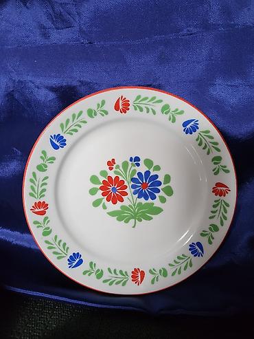 Ostali antikviteti: Tanjiri 1 madarski Alfrodi porcelan 1968 do 1987god. Tanjiri — 9