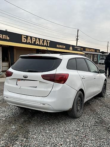 Kia: Kia Ceed: 2014 г., 1.4 л, Механика, Бензин, Универсал — 4