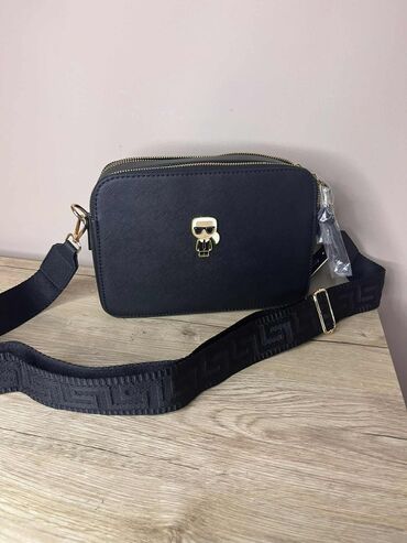Torbe: Torba oko struka, Chloé, Materijal: Lakovana koža — 15
