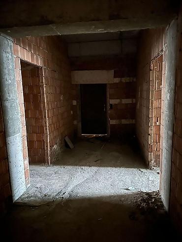 Yeni tikili: Satılır 5 otaqlı yeni tikili 296 m², 28 May m. Kateqoriya Yeni tikili — 2